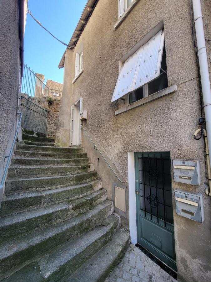 Superbe Appartement T2 Centre Historique La Souterraine Luaran gambar