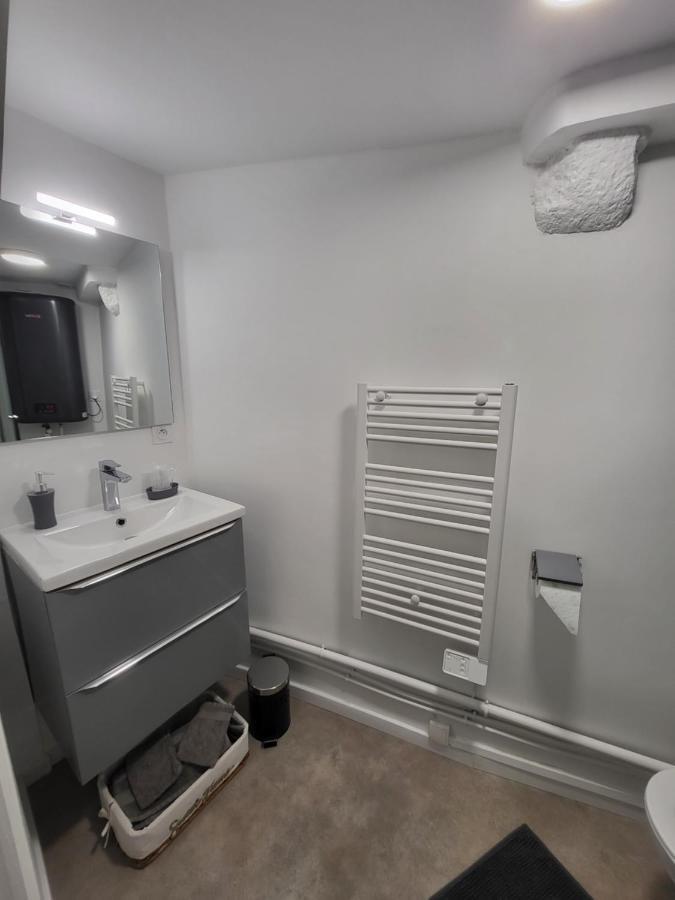 Superbe Appartement T2 Centre Historique La Souterraine Luaran gambar